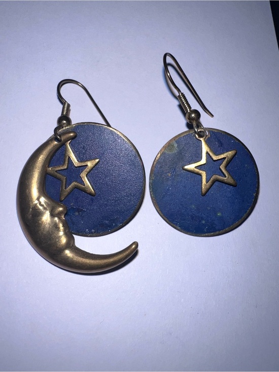 Jewelry - Pierced earrings asymmetrical moon face star 90s vintage statement